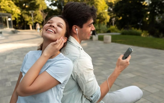 La generación Z es la que más usa las apps para tener citas / FREEPIK La generación Z es la que más usa las apps para tener citas / FREEPIK