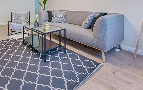Una alfombra limpia renueva el aspecto de tu hogar por completo/ PEXELS Una alfombra limpia renueva el aspecto de tu hogar por completo/ PEXELS
