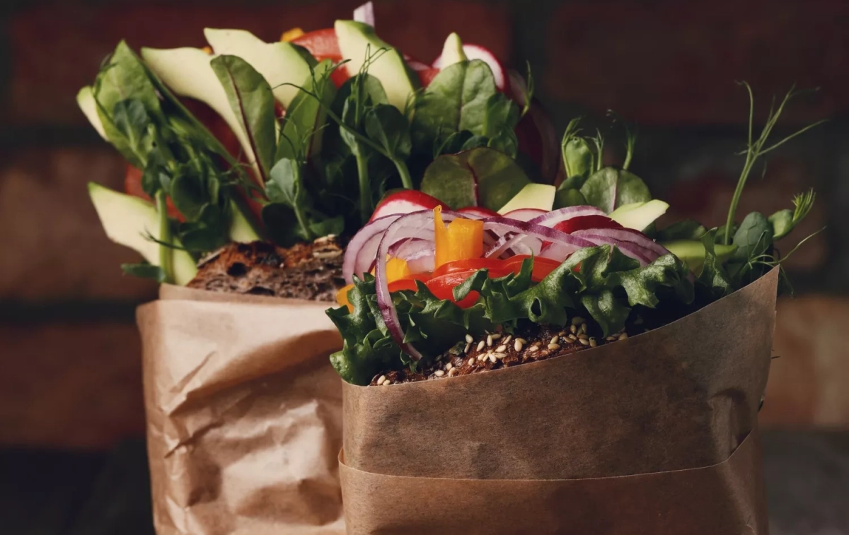 Una cesta llena de productos vegetales / FREEPIK Una cesta llena de productos vegetales / FREEPIK