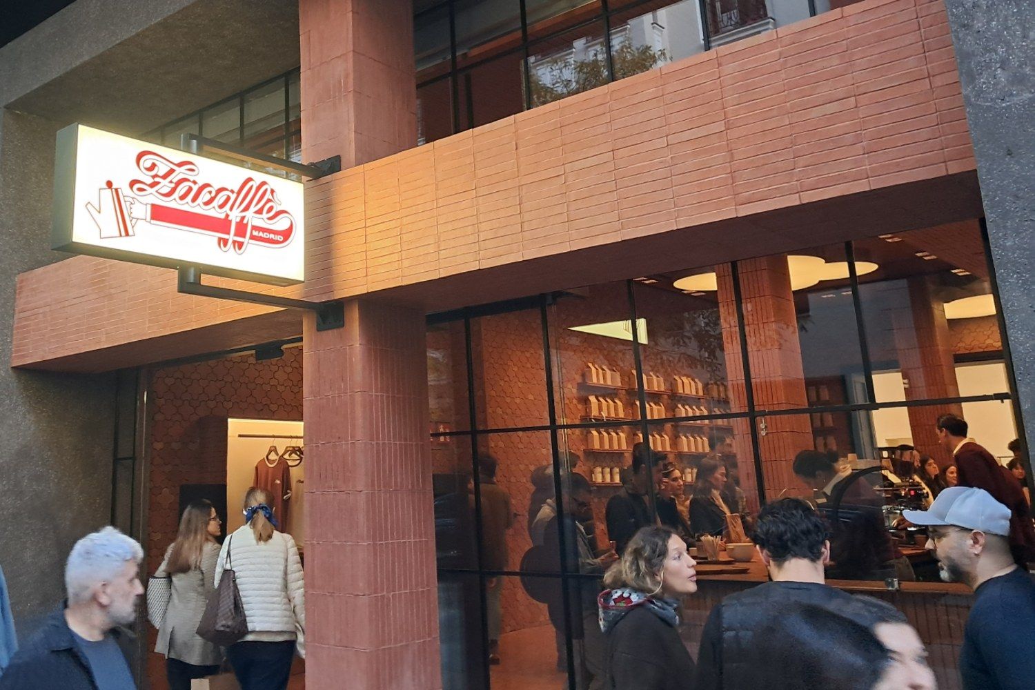 Vista del Zacaffè, la primera cafetería de Zara en España / CG