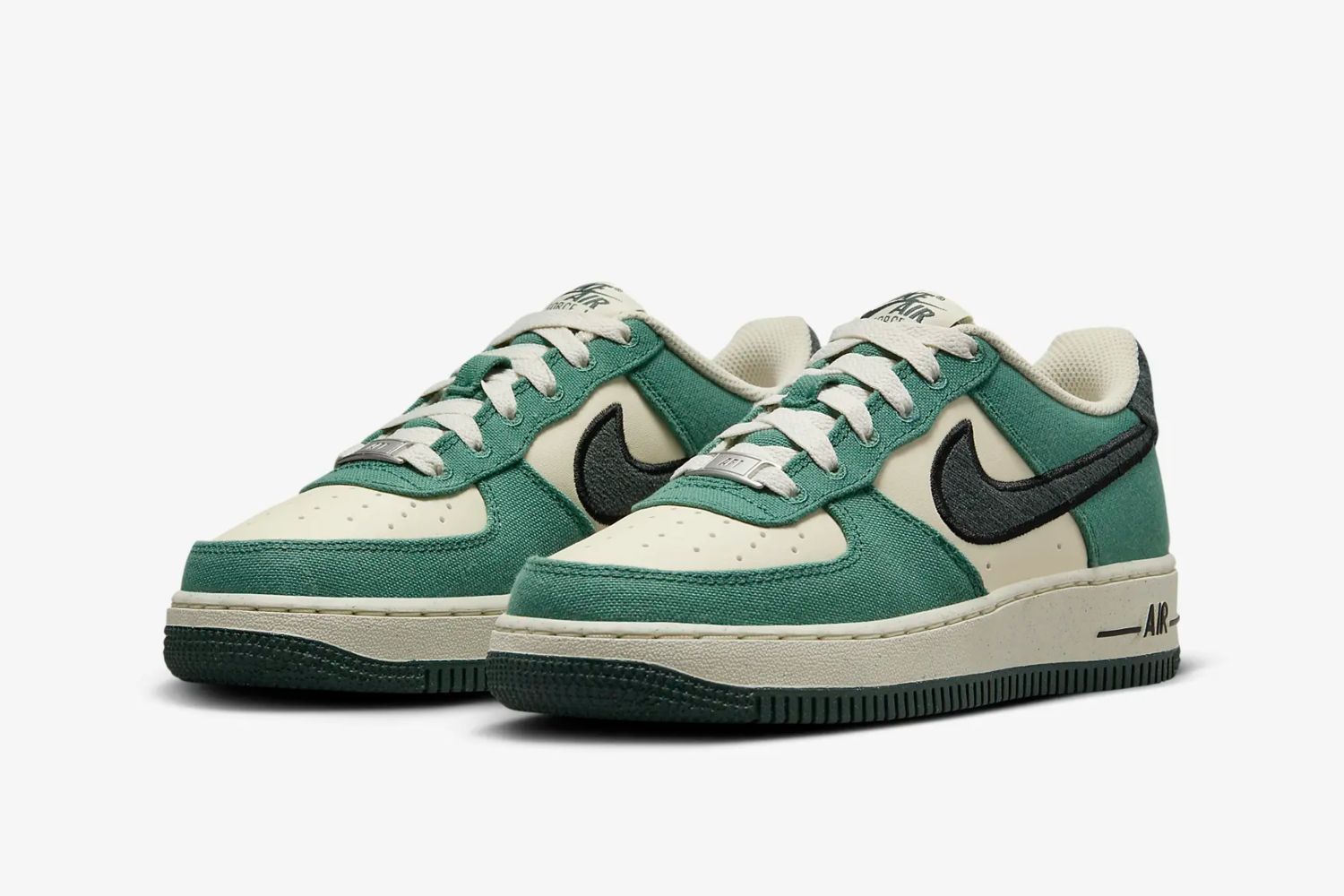 Air Force 1 / NIKE Air Force 1 / NIKE