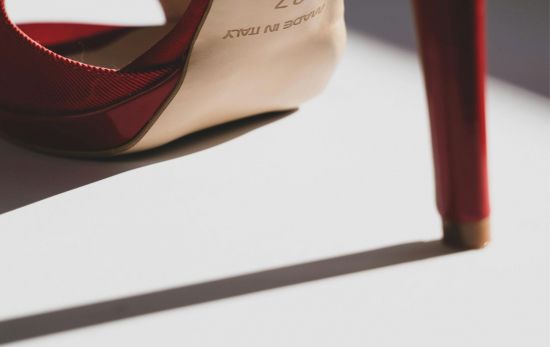 Los tacones son capaces de elevar tu figura y estilismo en solo unos minutos/ PEXELS Los tacones son capaces de elevar tu figura y estilismo en solo unos minutos/ PEXELS