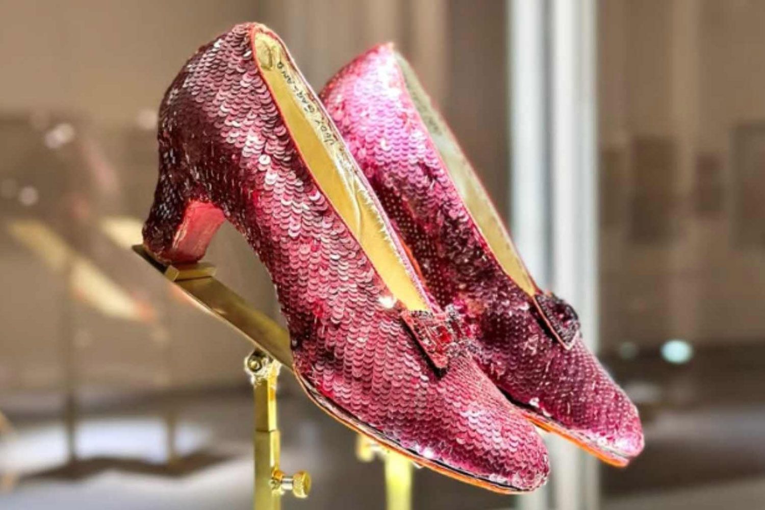 Los chapines que llevó Judy Garland en 'El Mago de Oz' (1939) / HERITAGE AUCTIONS