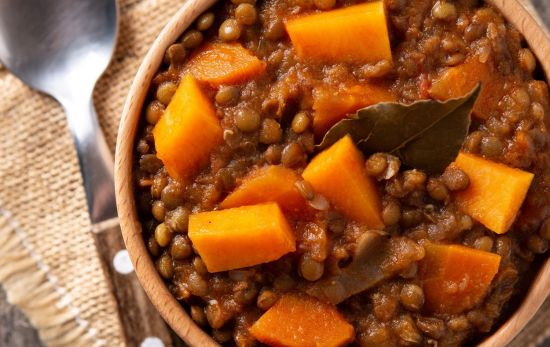 Unas lentejas con verduras son ideales para una buena dieta/ PEXELS Unas lentejas con verduras son ideales para una buena dieta/ PEXELS