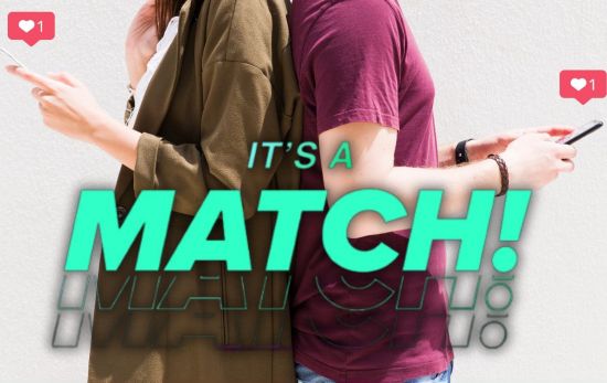 Dos personas hacen 'match' en Tinder/ Montaje CG Dos personas hacen 'match' en Tinder/ Montaje CG