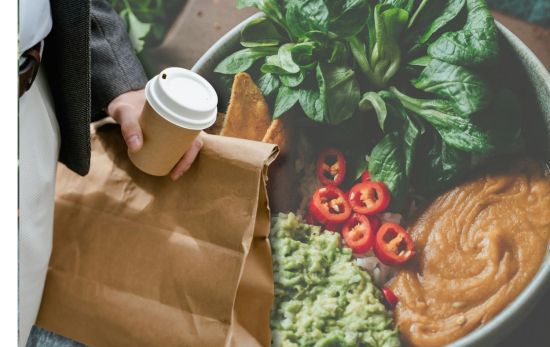 ¿A partir de qué hora es mejor dejar de comer?/ Montaje CG ¿A partir de qué hora es mejor dejar de comer?/ Montaje CG