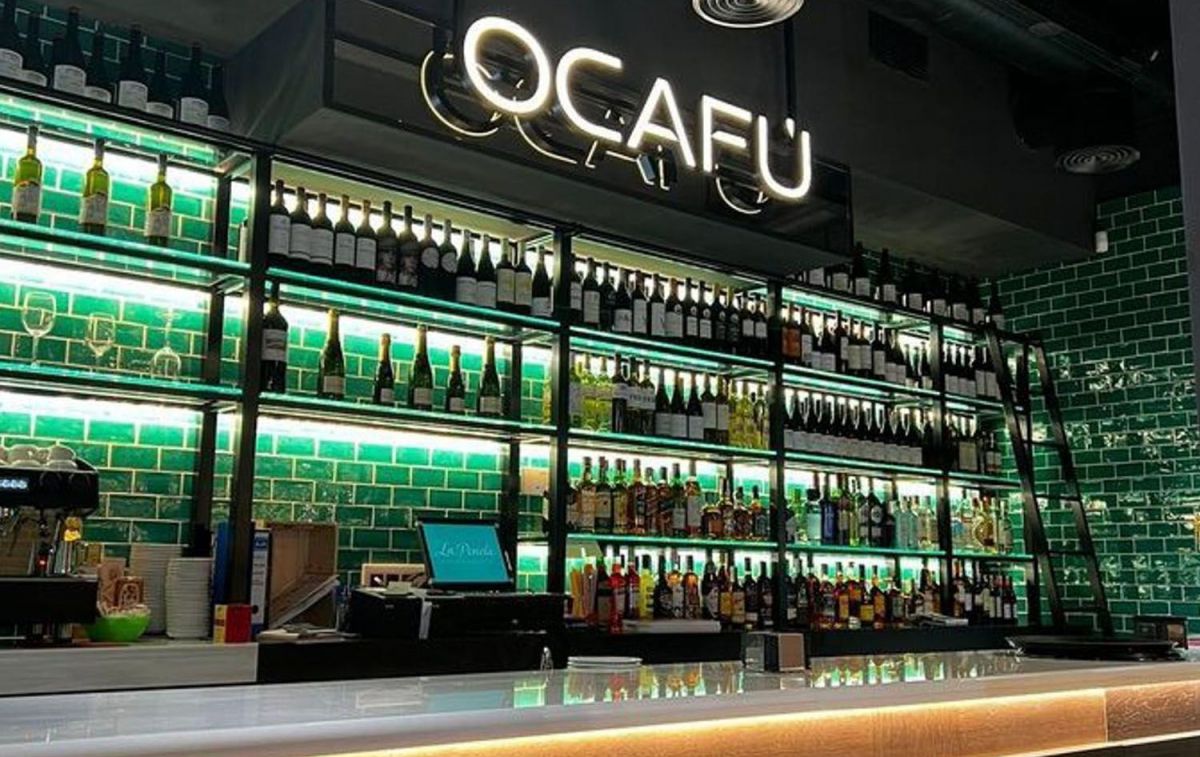 La barra del restaurante Ocafú en Barcelona / OCAFÚ La barra del restaurante Ocafú en Barcelona / OCAFÚ