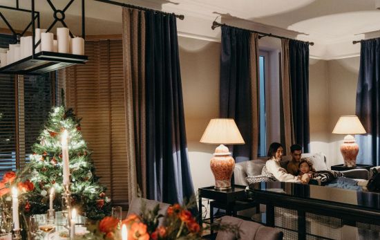 Una familia en Navidad/ PEXELS Una familia en Navidad/ PEXELS