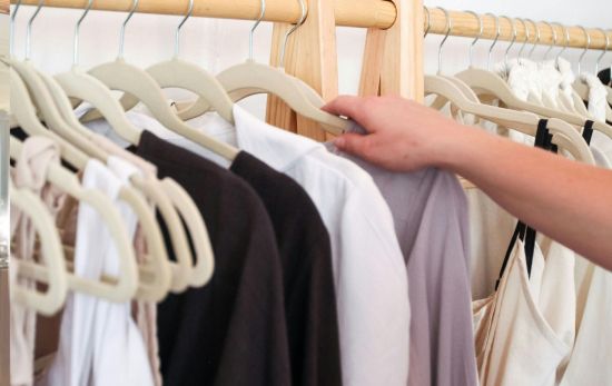 Olvídate de las perchas gracias al método japonés para doblar tu ropa/ PEXELS Olvídate de las perchas gracias al método japonés para doblar tu ropa/ PEXELS