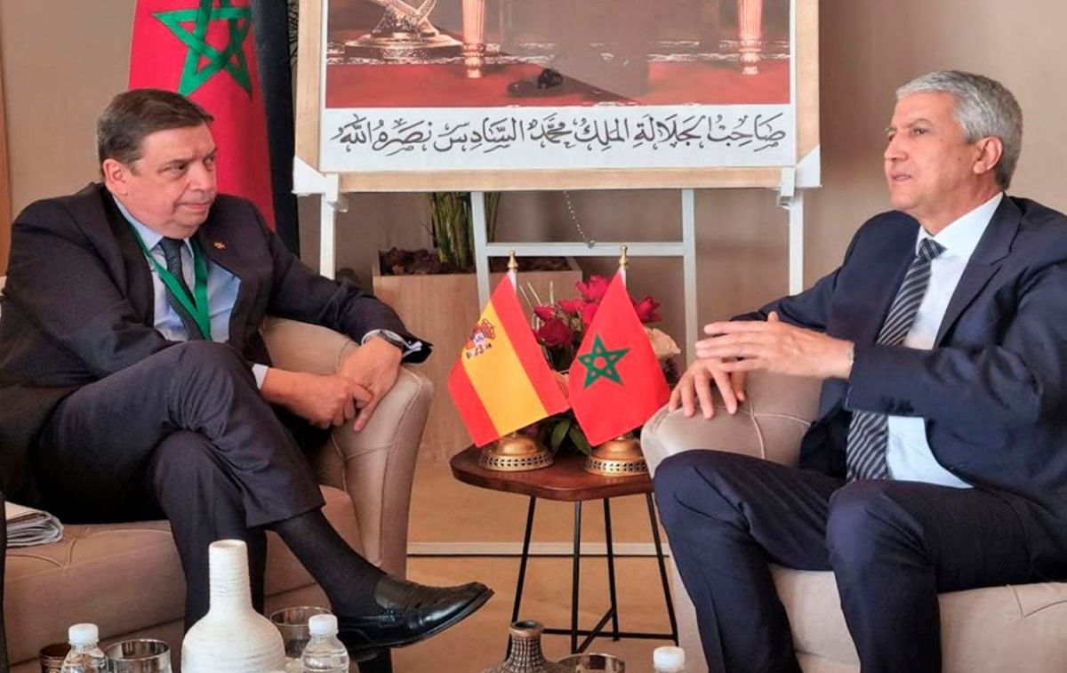 El ministro de Agricultura, Pesca y Alimentación, Luis Planas, durante la reunión bilateral mantenida con su homólogo marroquí, Mohammed Sadiki. El ministro de Agricultura, Pesca y Alimentación, Luis Planas, durante la reunión bilateral mantenida con su homólogo marroquí, Mohammed Sadiki.