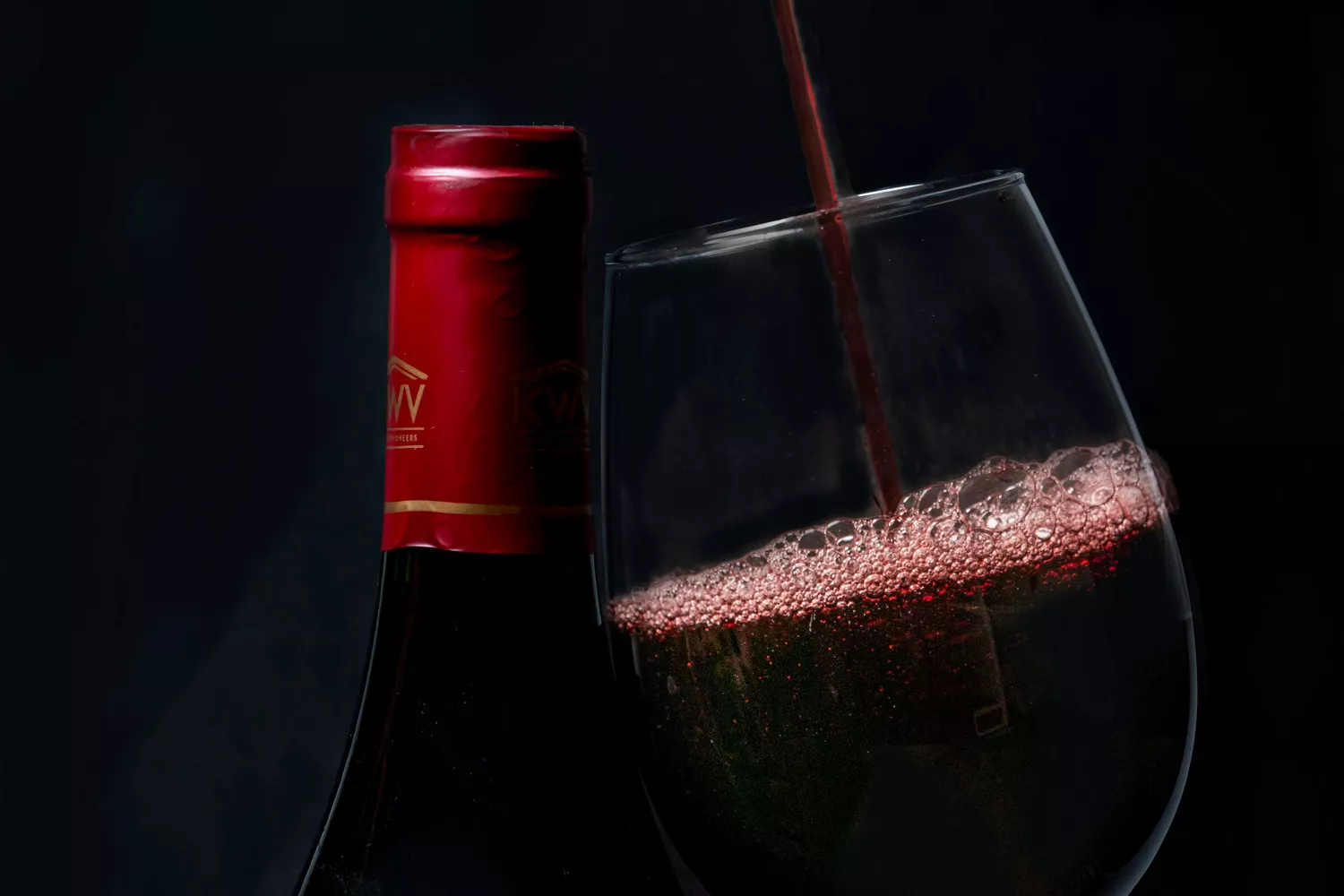 Um vinho tinto semelhante ao Rioja premiado pela sua relação qualidade/preço / BERNYCE HOLLINGWORTH - PEXELS