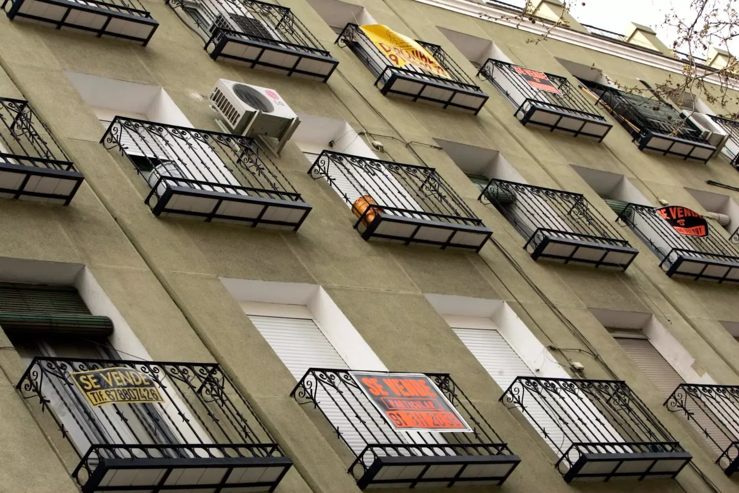 Un piso en España / Javier Lizón - EFE