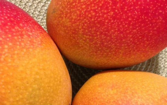 Mango con piel / PEXELS Mango con piel / PEXELS