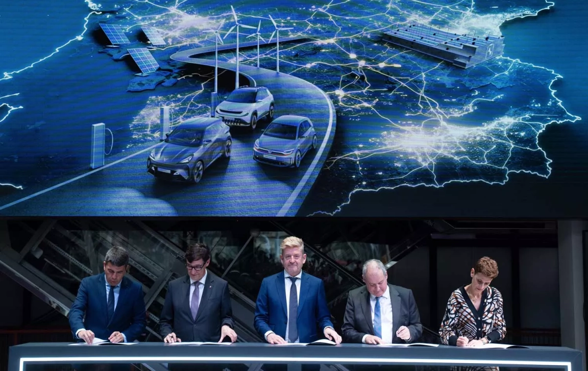 Un momento del evento organizado por Seat para el impulso de la movilidad eléctrica en España / DAVID ZORRAKINO - EP Un momento del evento organizado por Seat para el impulso de la movilidad eléctrica en España / DAVID ZORRAKINO - EP