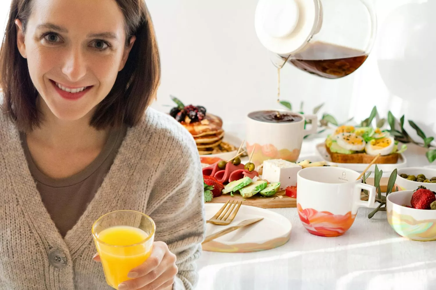 Descubre el alimento que debes doblar si comes fruta en el desayuno/ Montaje CG