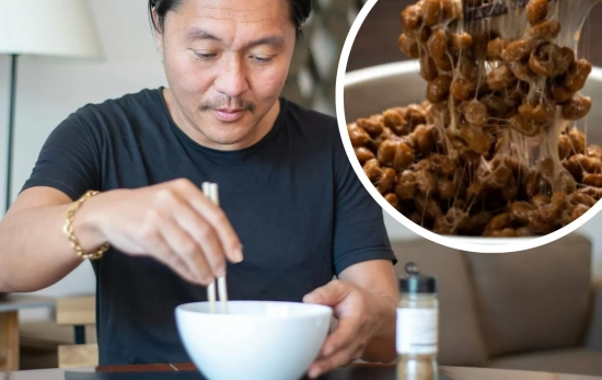 Un hombre japonés come 'nattō' para desayunar/ Montaje CG Un hombre japonés come 'nattō' para desayunar/ Montaje CG