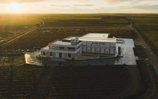 La bodega Javier Sanz Viticultor / JSV La bodega Javier Sanz Viticultor / JSV