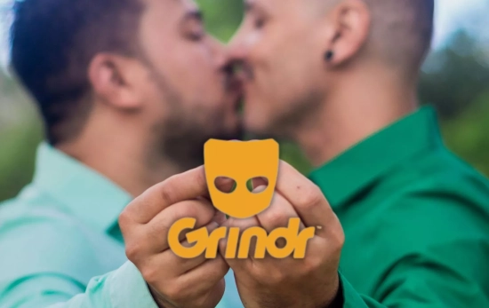 Grindr, la 'app' oficial para hombres homosexuales/ Montaje CG Grindr, la 'app' oficial para hombres homosexuales/ Montaje CG