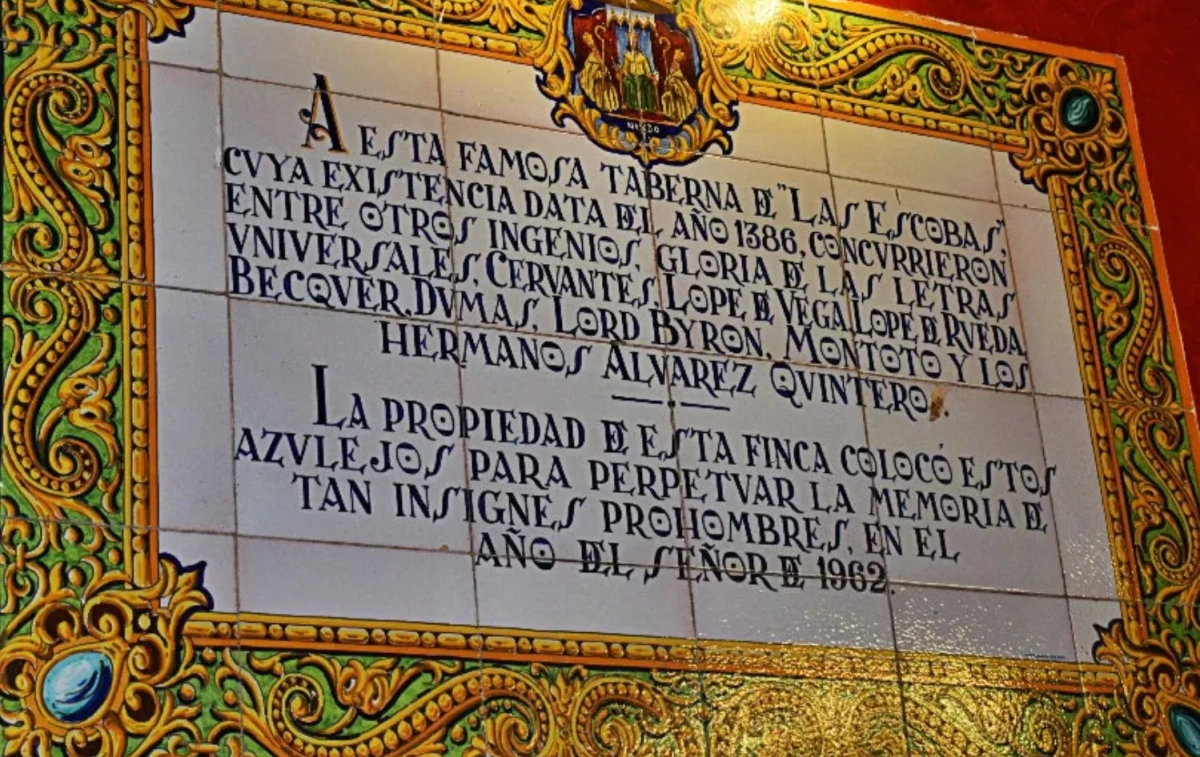 Placa conmemorativa de la Antigua Taberna de la Escobas Placa conmemorativa de la Antigua Taberna de la Escobas