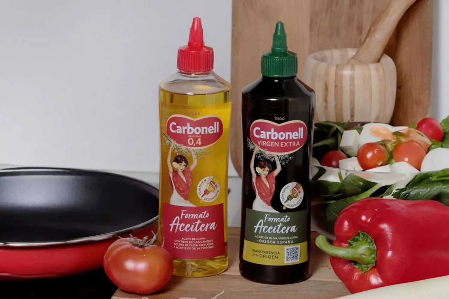 La nueva botella de aceite con dosificador de Carbonell