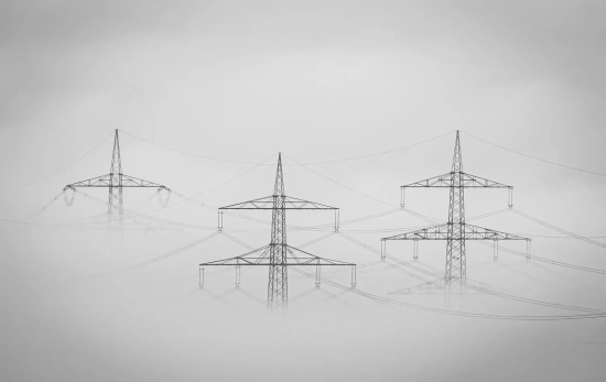 Torres eléctricas que transportan luz y pueden provocar apagones masivos / PIXABAY Torres eléctricas que transportan luz y pueden provocar apagones masivos / PIXABAY