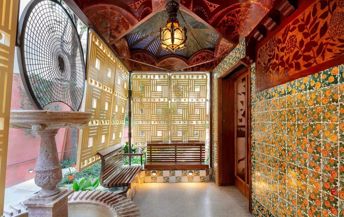 Interior del edificio / CASA VICENS Interior del edificio / CASA VICENS