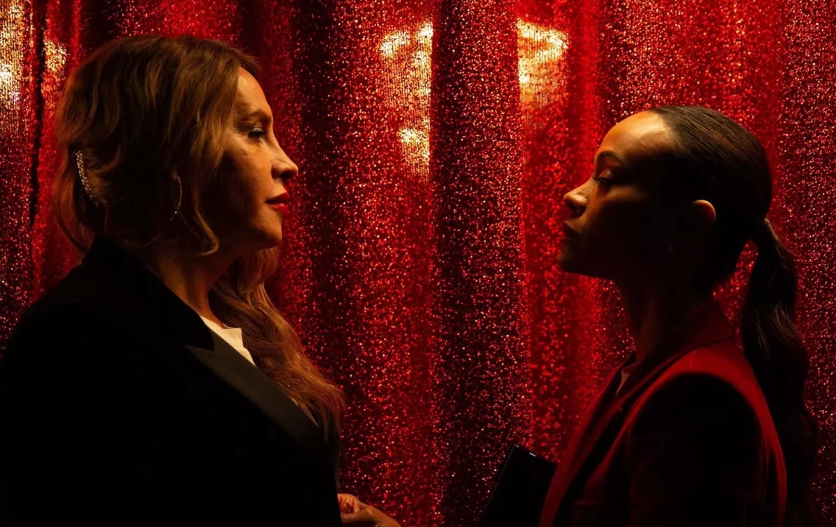 Karla Sofía Gascón y Zoe Saldaña en una escena de la película 'Emilia Pérez' / WANDA VISION Karla Sofía Gascón y Zoe Saldaña en una escena de la película 'Emilia Pérez' / WANDA VISION