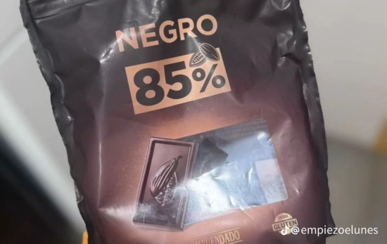 Chocolate negro 85% Hacendado/ @empiezoelunes Chocolate negro 85% Hacendado/ @empiezoelunes