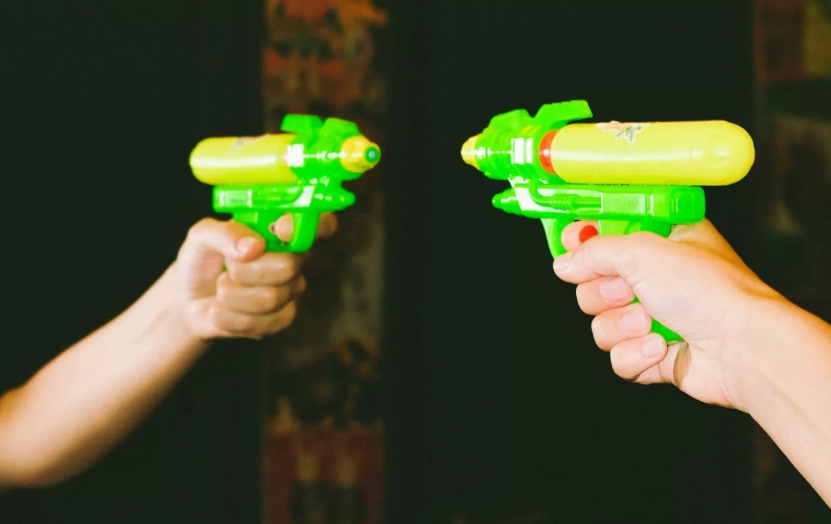 Pistolas de juguete / UNSPLASH