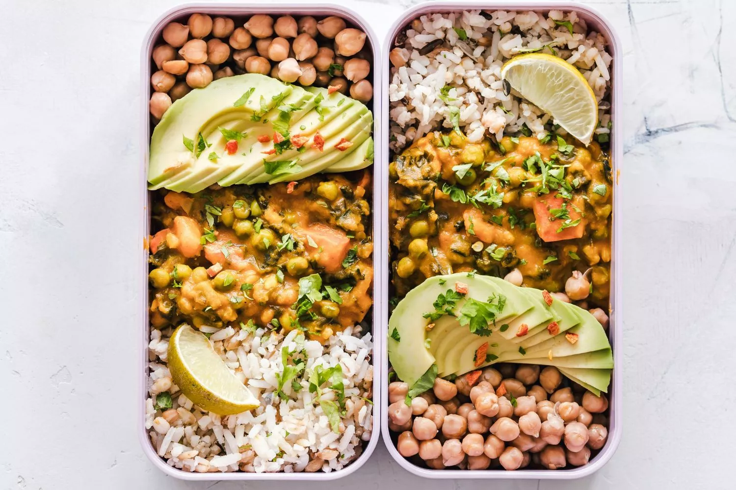 Comida a base de proteínas vegetales / Montaje CG