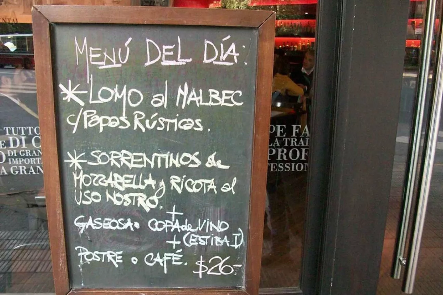 Un menú del día de un restaurante en España / FLICKR