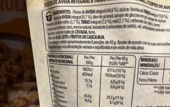 La lista de ingredientes y la tabla nutricional de los cereales de Nestlé Fitness / TC La lista de ingredientes y la tabla nutricional de los cereales de Nestlé Fitness / TC