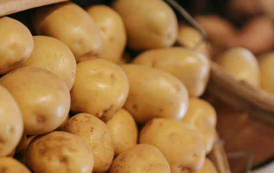 Patatas apiladas / PEXELS Patatas apiladas / PEXELS