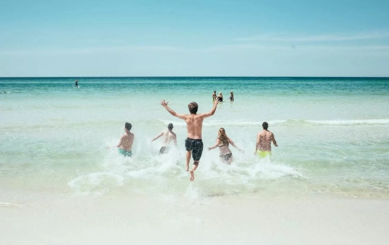 Un grupo de amigos de vacaciones / PIXABAY