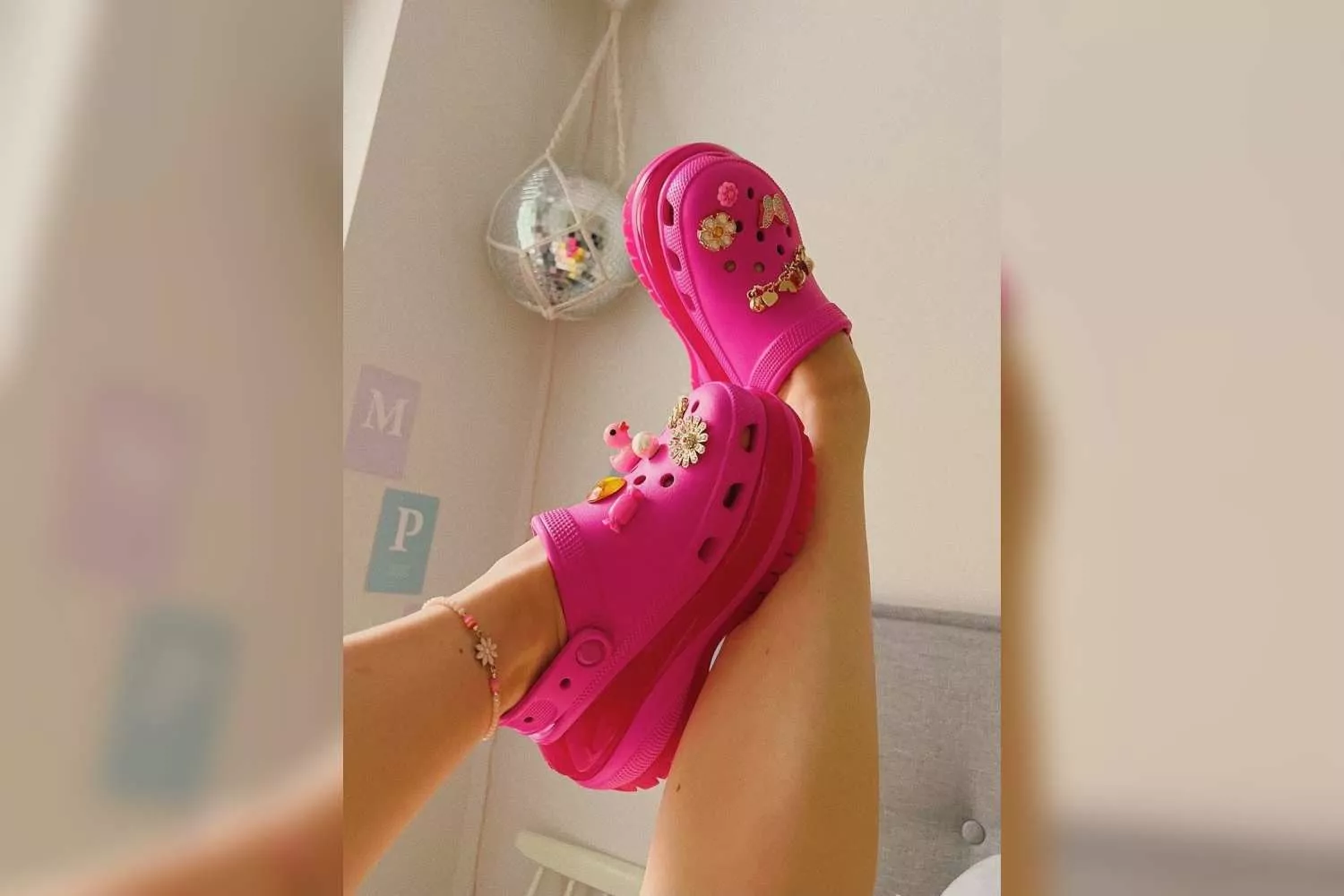 Una chica con unas Crocs / INSTAGRAM CROCS