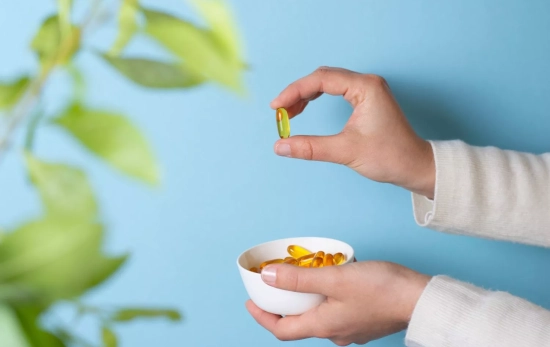 Suplementos vitamínicos con Omega-3/ FREEPIK