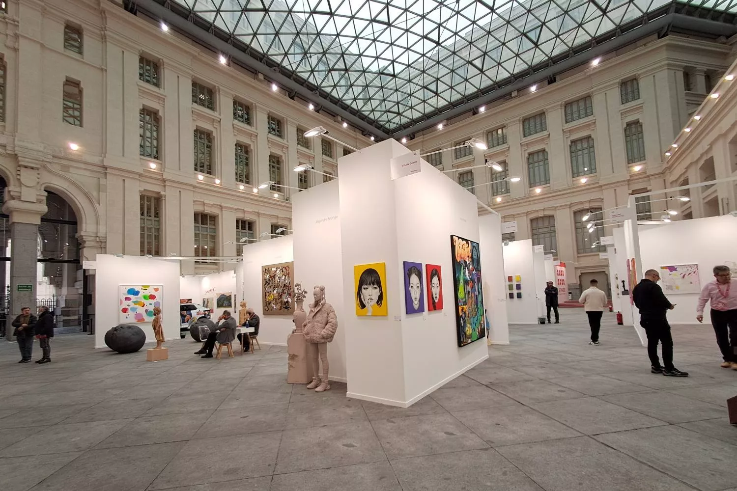 Una vista de la Galería de Cristal, donde se celebra Art Madrid / JUANMA DEL OLMO