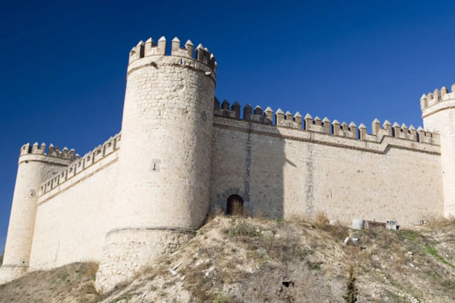 Cuánto cuesta el castillo que fue cuartel en la Guerra Civil/ TURISMOCASTILLALAMANCHA.ES