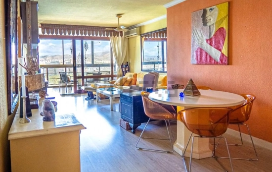 El interior del ático de Pepa Flores (Marisol) a la venta en Málaga / IDEALISTA El interior del ático de Pepa Flores (Marisol) a la venta en Málaga / IDEALISTA
