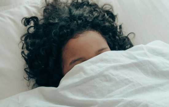 Dormir bien y mejor puede ayudarte a controlar tu apetito/ PEXELS Dormir bien y mejor puede ayudarte a controlar tu apetito/ PEXELS