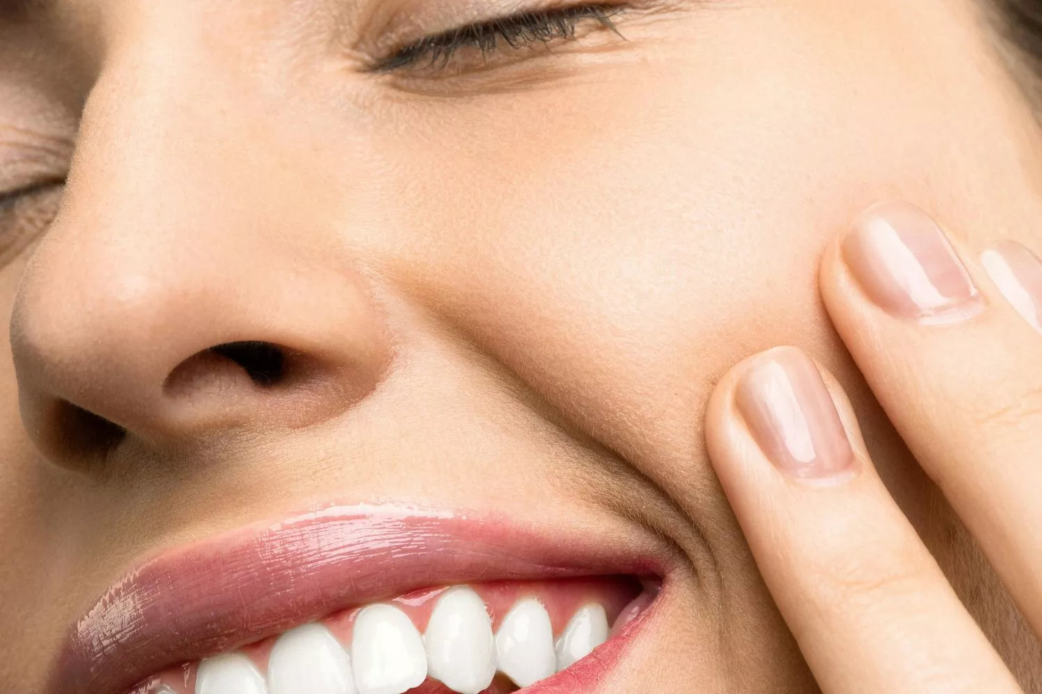 Una persona que lleva el look más popular en España y el resto del mundo/ PEXELS