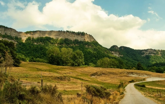 El pueblo más bonito del mundo tiene naturaleza y senderismo/ PEXELS El pueblo más bonito del mundo tiene naturaleza y senderismo/ PEXELS