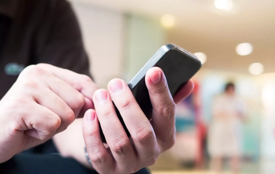 Una persona hace una compra online / FREEPIK - jcomp Una persona hace una compra online / FREEPIK - jcomp