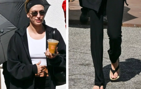 Hailey Bieber con base de thank top blanco, pantalón flare y flip flop/Montaje CG Hailey Bieber con base de thank top blanco, pantalón flare y flip flop/Montaje CG