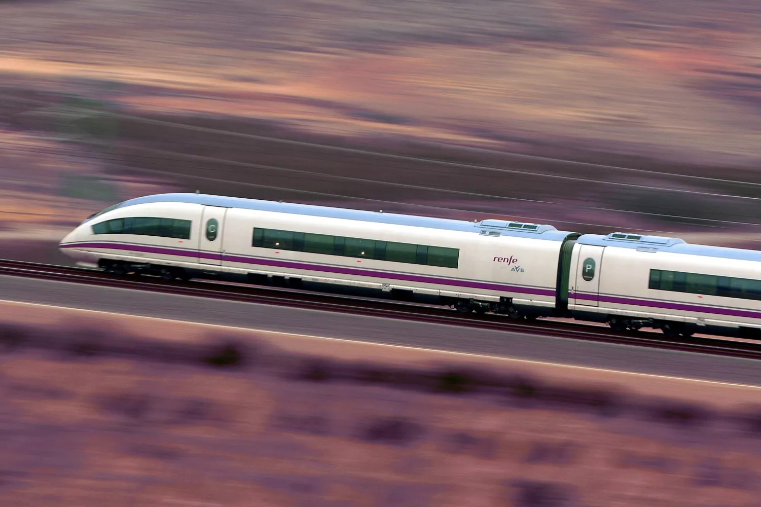 Un AVE de Renfe   FLICKR