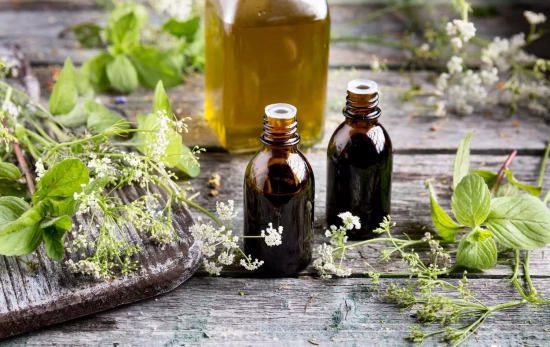 Productos típicos de un herbolario / FREEPIK Productos típicos de un herbolario / FREEPIK