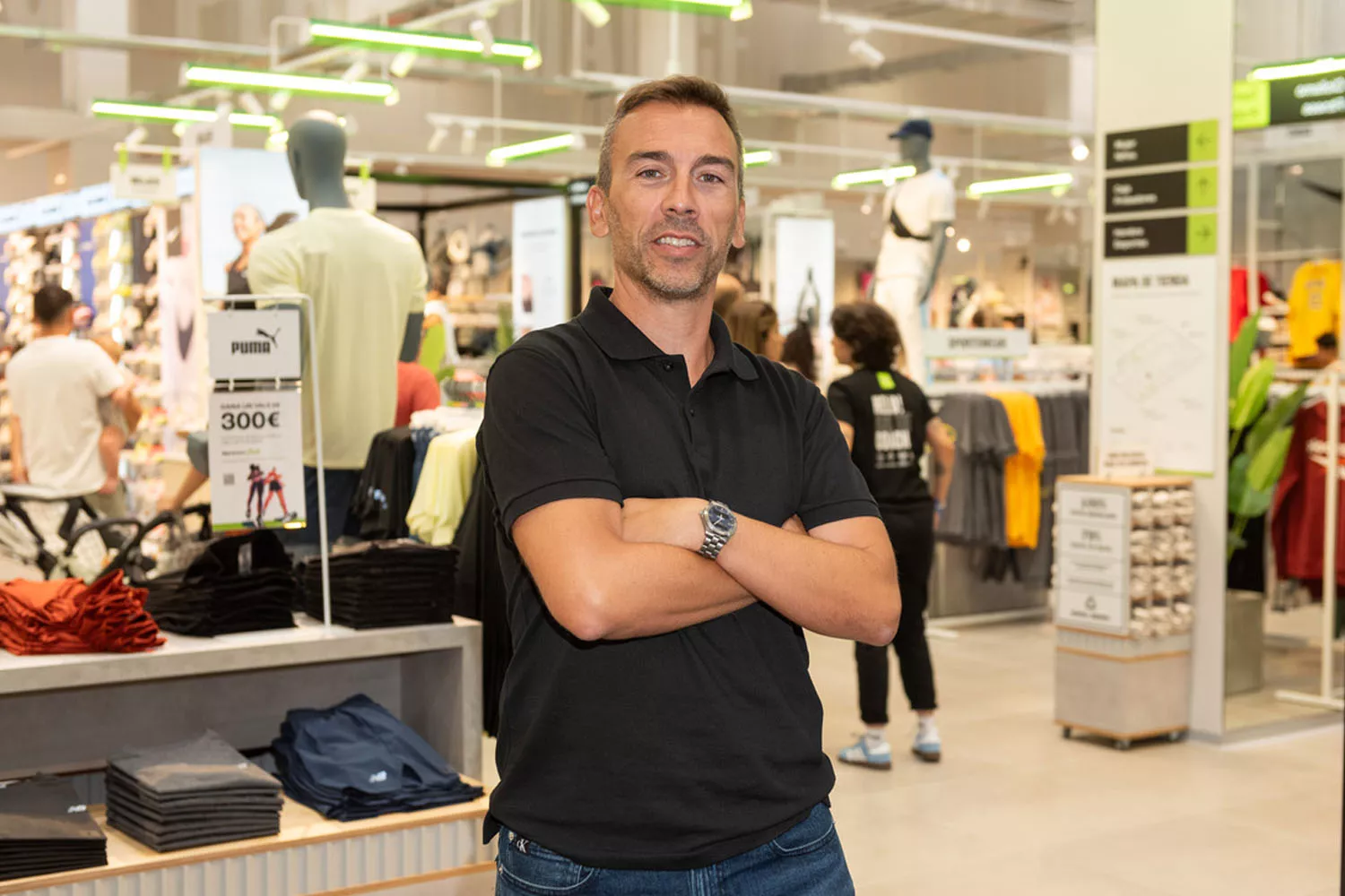 César Cuadrillero, director de retail de Sprinter, en una tienda / CEDIDA