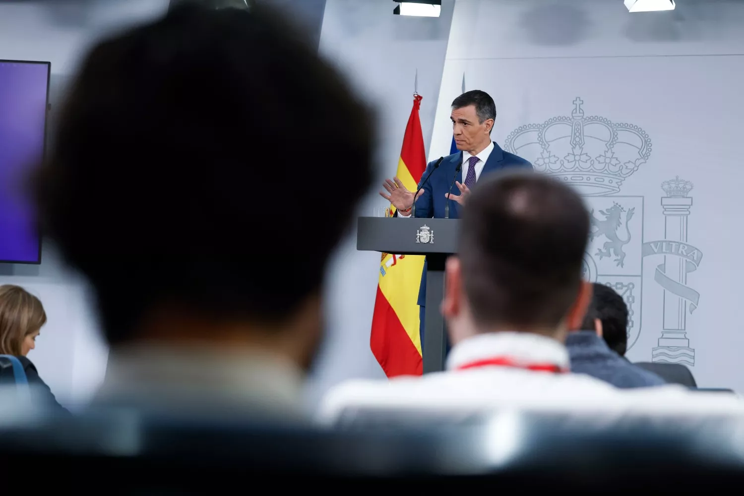 El presidente del Gobierno, Pedro Sánchez, hace una declaración ante los medios este martes   Javier