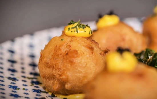 Buñuelos del restaurante / MONTES DE GALICIA Buñuelos del restaurante / MONTES DE GALICIA