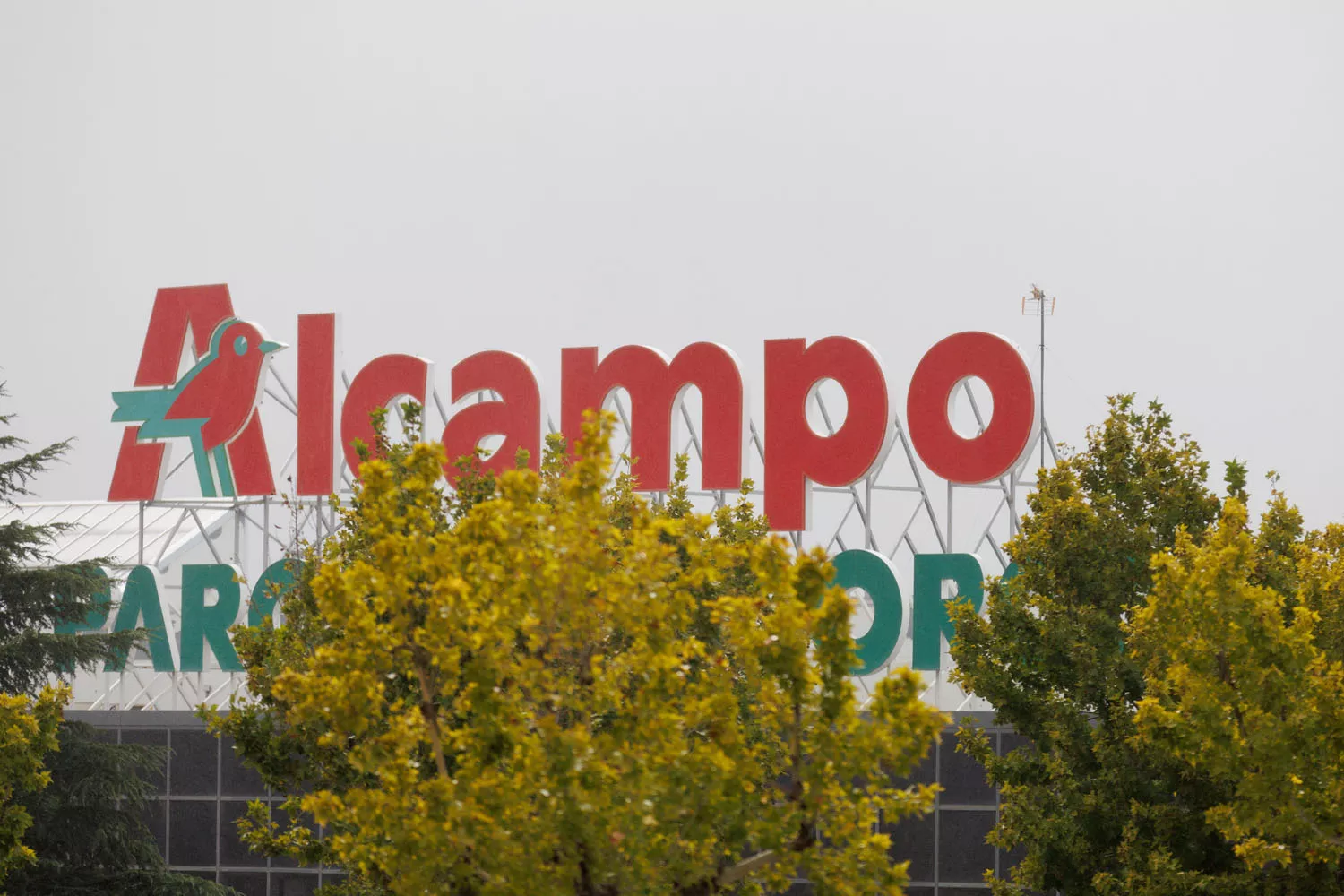 Una de las tiendas de Alcampo / EUROPA PRESS